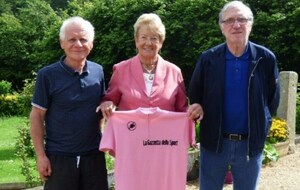 La Guy IGNOLIN - Un maillot dédicacé de Bernard Hinault au Giro aux enchères